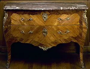 Drawers: Chest of drawers made of wood and bronze