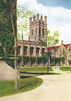 Ambiance: CHICAGO UNIVERSITY