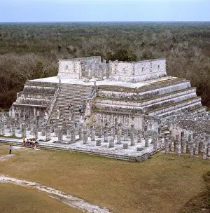 Itza: CHICHEN ITZA/MEXICO