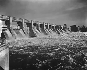 Chickamauga: Chickamauga Dam spillway was built from ?