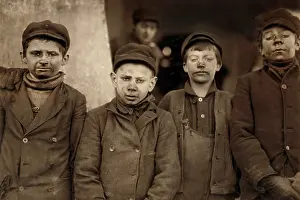 Hine: Child labour - social issues - coal mining