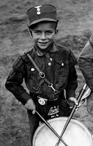 Parenting: Child in SA uniform, 1933