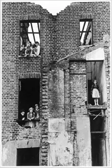 Bombsite: CHILDREN IN BOMBED HOUSE