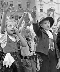 Cheers: Children in Cheb, 1938