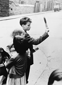 Childhoodroger: Children on an Edinburgh street