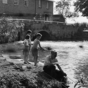 Grantchester: Children Fishing