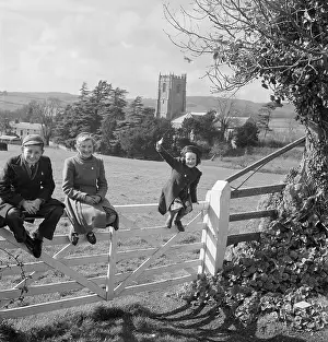 Candida: Children on a gate