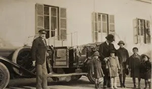 Excursion: Children going on an excursion