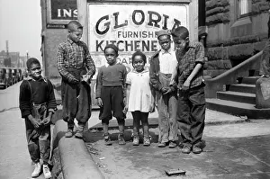 Rosskam: children - lifestyles - Chicago
