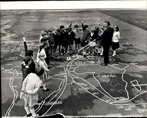 Barlow: Children with map of Francis Chichester course