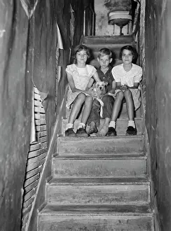 Rundown: Children - migrant workers - poverty - social issues