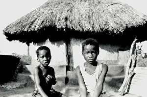 Rondavel: Children outside their homestead