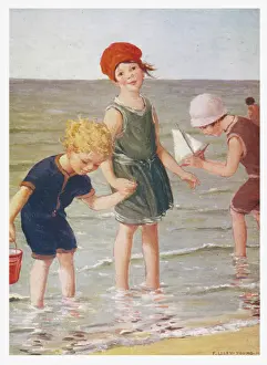 CHILDREN PADDLING