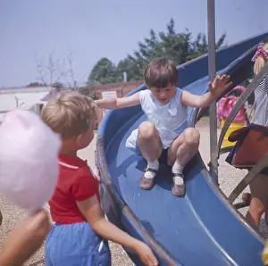Skelter: CHILDREN PLAYING