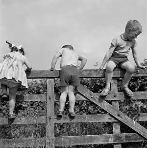 Munden: Children Playing