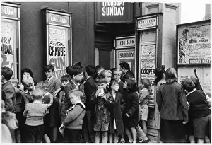 Widmark: Children queueing for the cinema