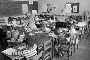 Desegregation: children - racial integration - education - desegregation