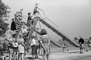 Greenbelt: Children - school - education - playground