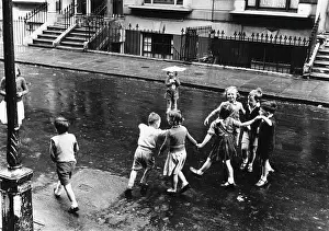Stephensroger: Children in St Stephen's Gardens