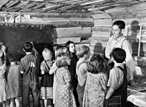 Overcrowding: Children - Students - School - Education