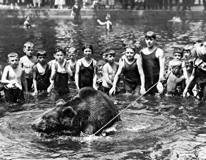 Wannsee: Children in Wannsee, 1925