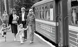 Boarding: Children's railway