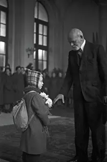 Farewells: Children's transport in post-war period