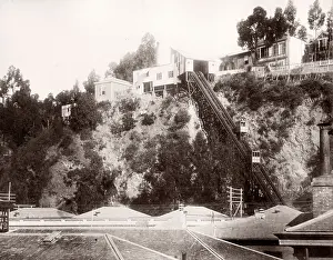 Elevator: Chile - elevator, funicular, Valparaiso