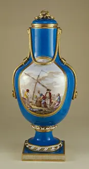 Gilding: China bottle vase with lid
