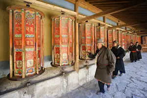 Zhonghua: CHINA. Xiahe. Monastery of Labrang. The Silk