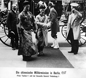 Vestments: Chinese ambassadors in Berlin, 1910