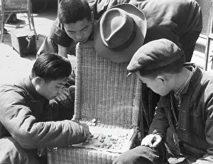 Checkers: CHINESE BOARD GAME