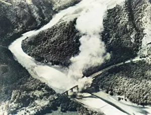 Nanking: Chinese bridge bombed