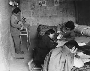 Shun: Chinese female students