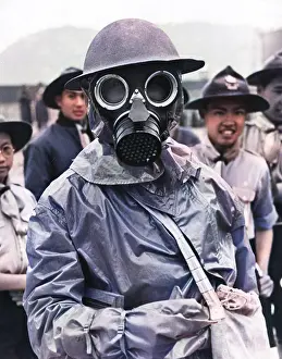 Robert Hunt Library: Chinese gas mask