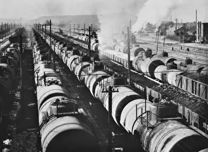 Peiping: Chinese train carrying petroleum and coal ?