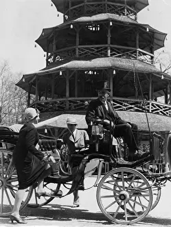 Englischer: The Chinesischer Turm ('Chinese Tower'), 1936