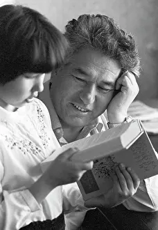 Chingiz: Chingiz Aitmatov and his daughter, 1985