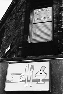 Chiropodist: Chiropodist with cafe funny signs