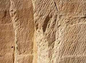 Jabal: Chisel marks, quarry, Gebel el-Silsila, Egypt