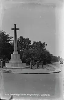 Posts: Chislehurst War Memorial
