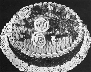 Icing: Chocolate Filbert Tourte