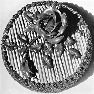 Icing: Chocolate Malted Milk Cake