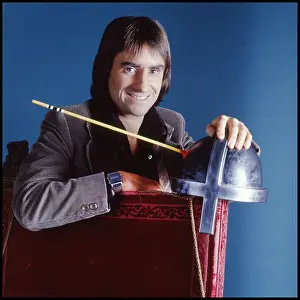 Shone: Chris De Burgh outtake from back cover Crusader