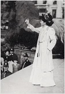 Suffragist: Christabel Pankhurst, Suffragette in Trafalgar Square 1908