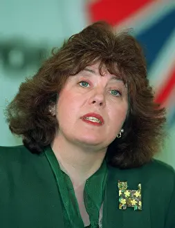 Comm: Christine Crawley Mep