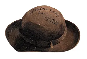 Chum: Christmas card in the shape of a brown hat
