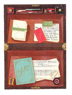 Hinges: Christmas card in the shape of a portable writing case