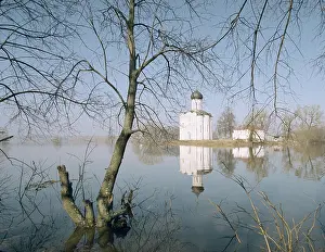 Nerl: Church of Intercession on Nerl River, 2000