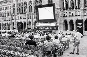 Rathausplatz: Cinema festival